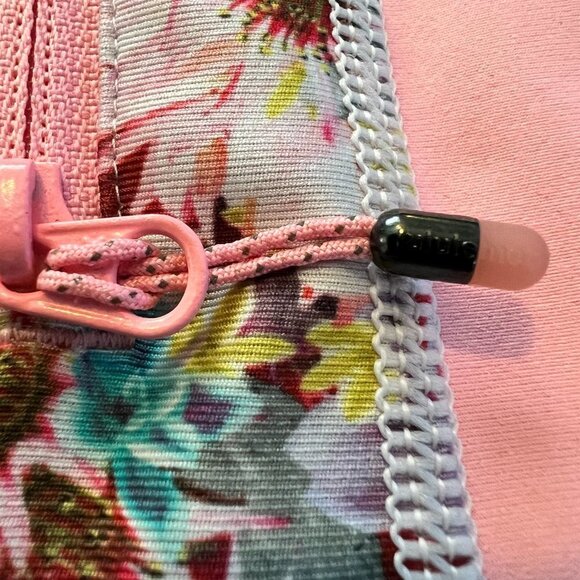 Lululemon Run A Marathon Cropped Legging - Picture 8 of 8